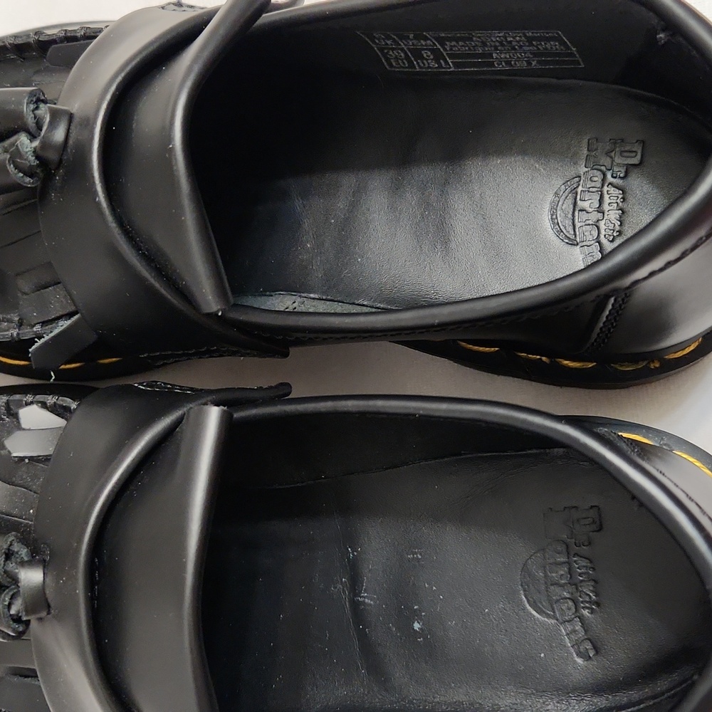 Dr. Martens Adrian Tassel Leather Casual Black Loafers (Uni M Size 7, W Size 8) - Picture 11 of 14